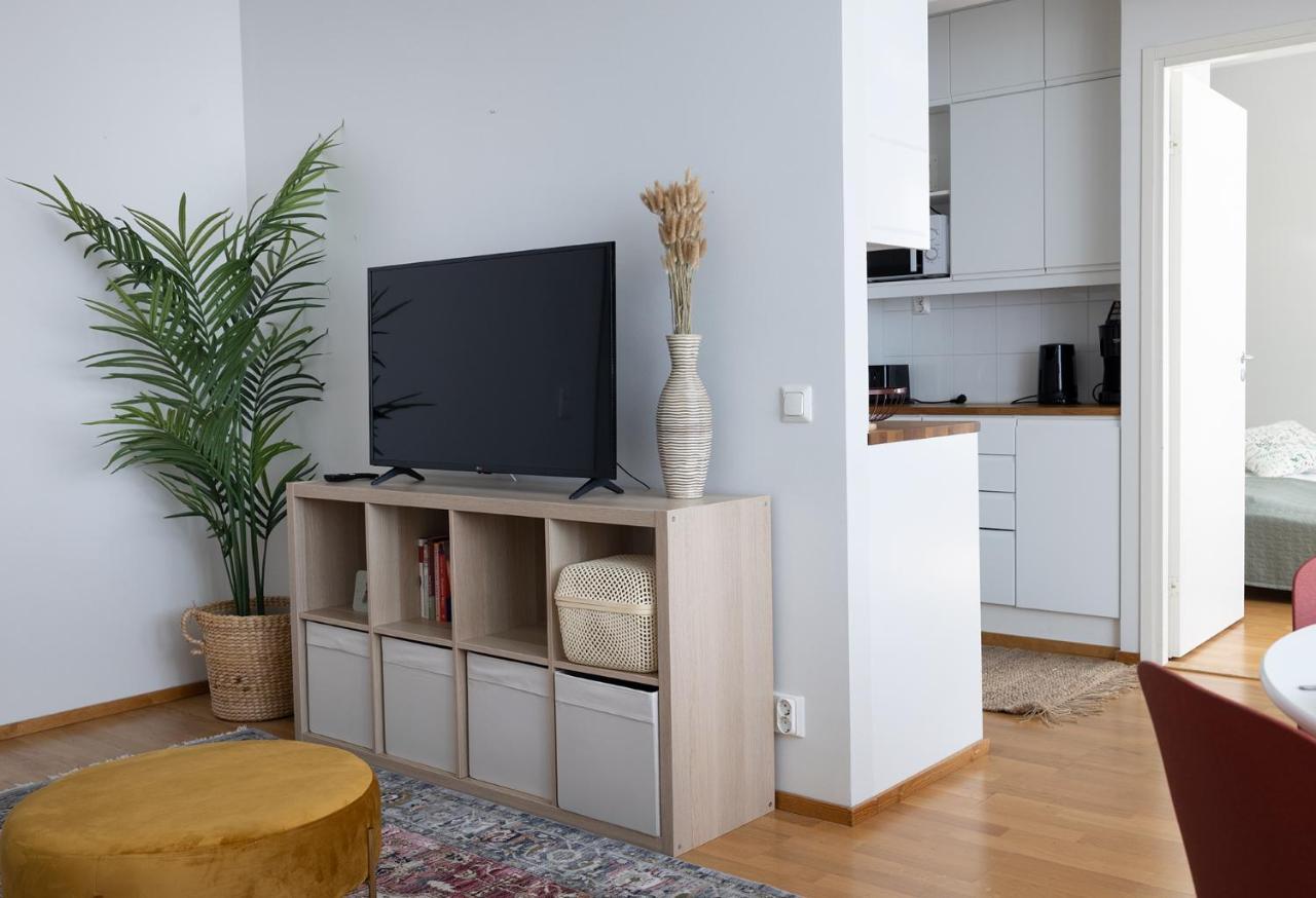 2Ndhomes Charming 1Br Apartment With Sauna In Loennrotinkatu Helsinki Kültér fotó